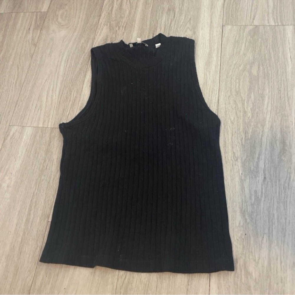 Vince Classic Black Pullover